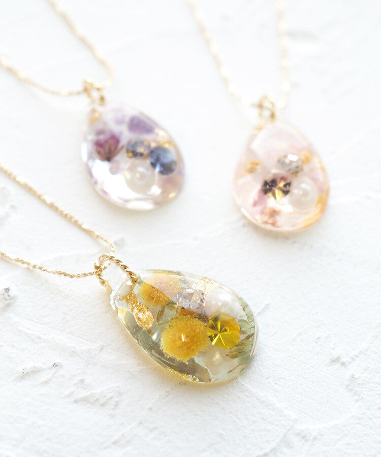 Birthstone Color Pendant with Dried Flowers